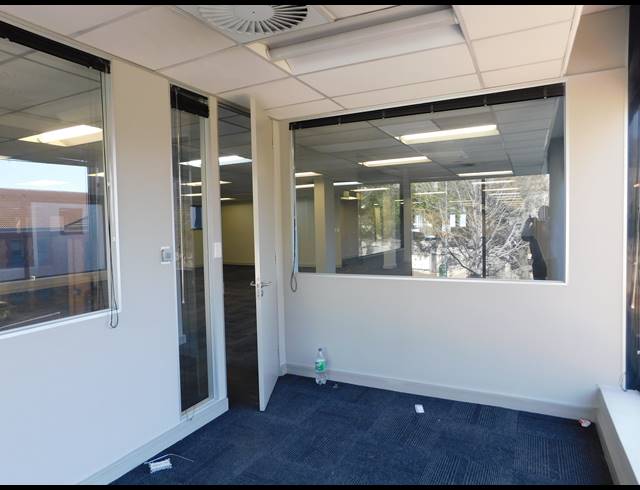 854M² OFFICE TO LET IN WAVERLEY